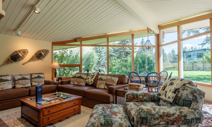 Warm Springs House | Baldy View Home - Sunny Home with Mountain Views & Large Private Yard.