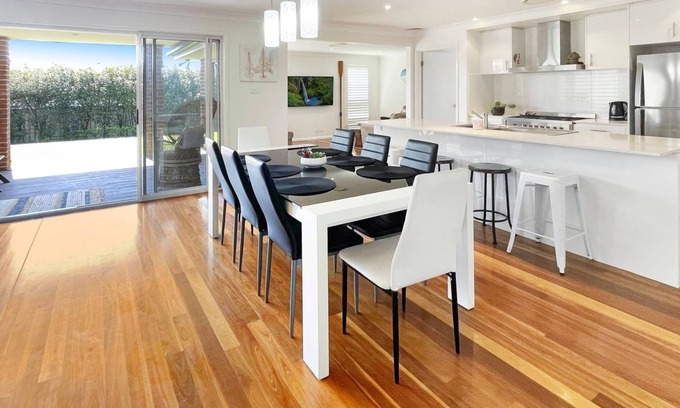 Shell Cove House | Bale's House is located in the beautiful region of Shell Cove.