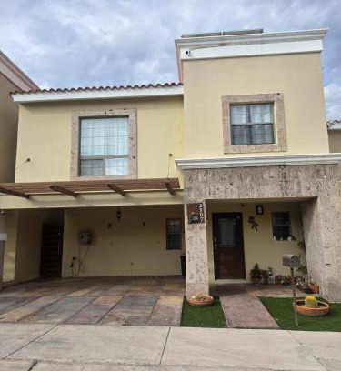 Chihuahua House | Baleares 2907