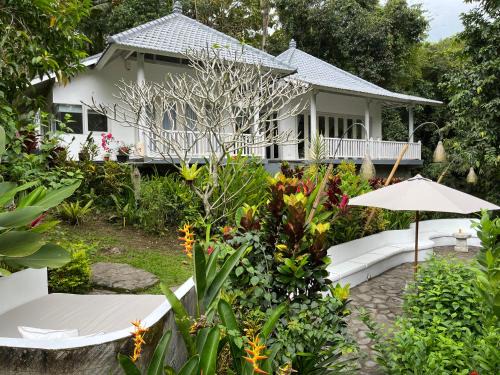Suraberata Villa | Balian Bliss Retreat complex with private pool