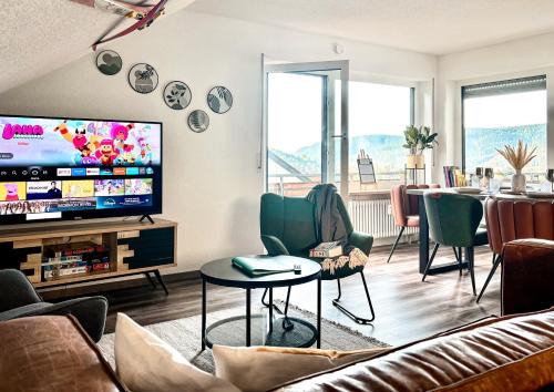 Neustadt Apartment | Balkon mit Schwarzwaldblick, Tischfußball, Hunde frei, familienfreundlich