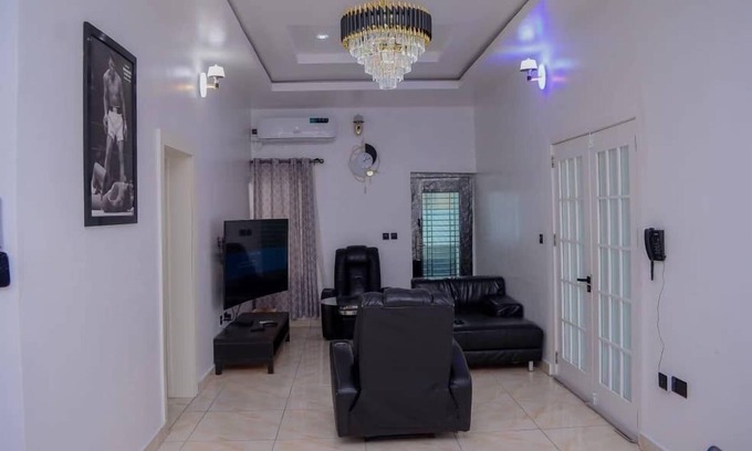 Surulere Apartment | Bamgbose Apartments in Surulere, Lagos Nigeria