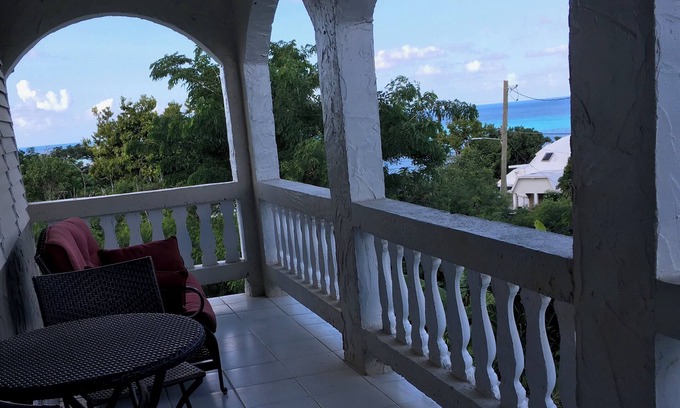 Frederiksted Southeast Apartment | Bananaquit House