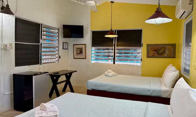 Esperanza Resort | Bananas Vieques Guesthouse Room 10/Vibrant Area/Private/Steps to the beach