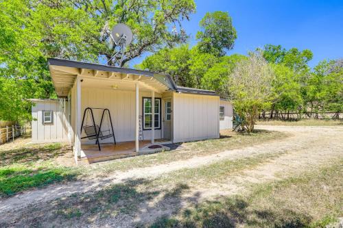 Bandera House | Bandera Carriage House with Medina River Access!