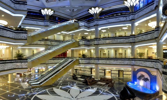 Long Hua Hotel | Baohua Harbour View Hotel