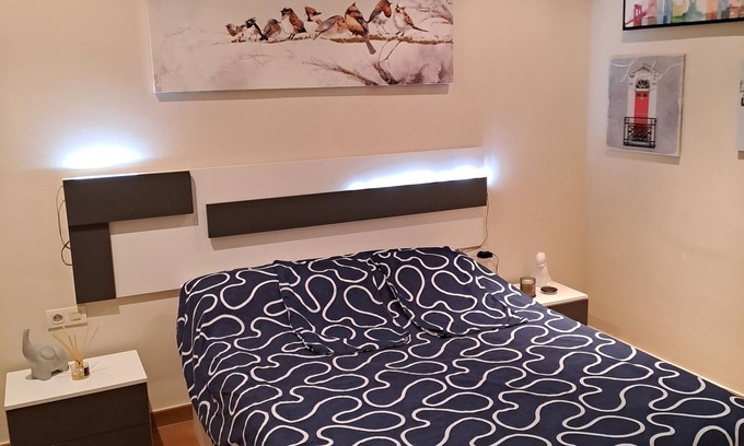 Sant Genis dels Agudells Apartment | Barcelona Sunshine Retreat