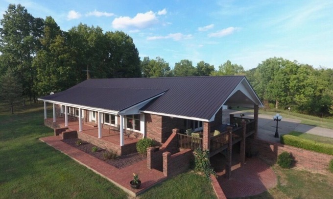 Chaplin House | Bardstown Kentucky , large space