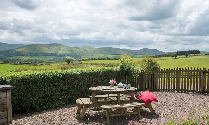 Cornhill on Tweed Cottage | BARLEY HILL COTTAGE - Set in Beautiful Unspoilt Countryside with Fabulous Views