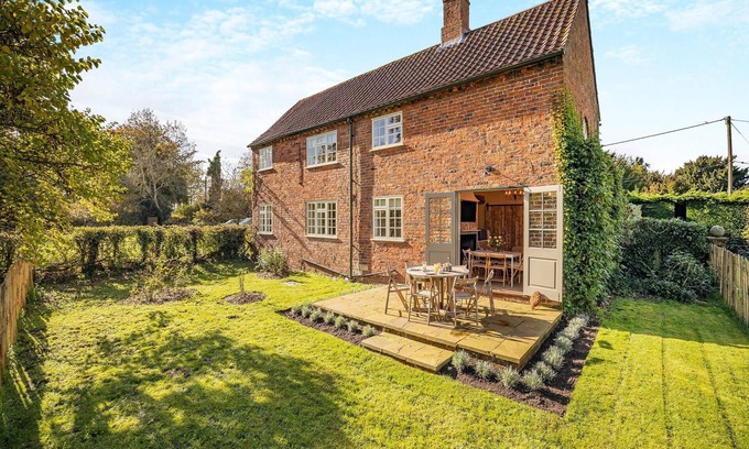 Aubourn Cottage | Barn House is a lovely characterful barn conversion.