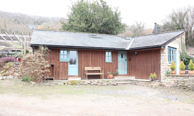 Bath House | Barn In Beautiful Rural Location 4 Miles From The City Of Bath