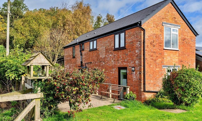 Cornwall Cottage | Barn in Somerset near Blackdown Hills