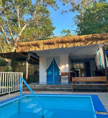 Coron House | Barracuda Swim Club's Homestay - Aircon Room with Pool