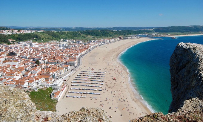 Nazare Apartment | Barrel - Apartment in complex with 2 pools, partial sea views in Nazaré