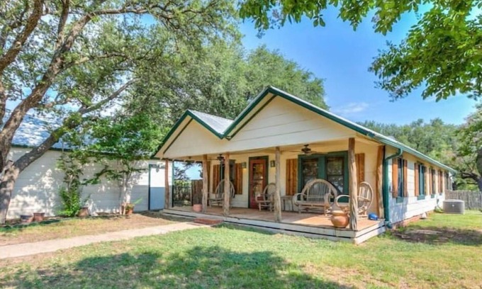 Valera House | Barton Getaway
