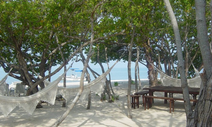 Bocachica Cabin | Barú Island near Cartagena-Private Villa 15 feet in front of the Beach