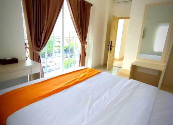 Central Yogyakarta House | Batik Oma House