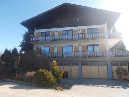 Weyregg am Attersee House | Bauernhof Moadl