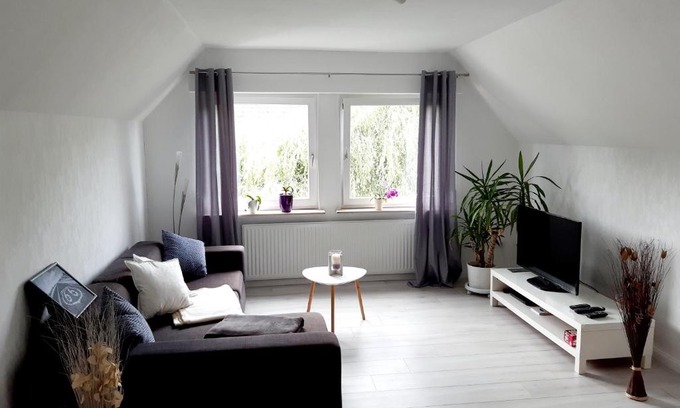 Edermunde Apartment | Baumann's apartment - ruhige Lage