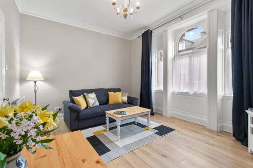 Helensburgh Apartment | Bay Apartment