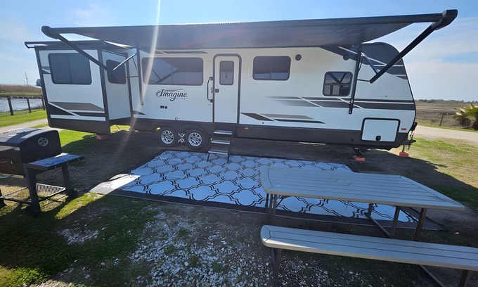 Port Bolivar House | Bay Breeze Escape – Imagine Bumper Pull - Sleeps 5
