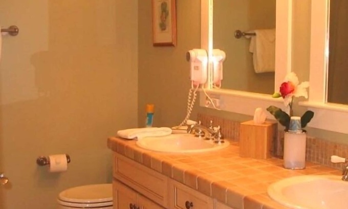 Baytowne Wharf Condo | Bay facing, end unit in the Grande! Baytowne Wharf Village