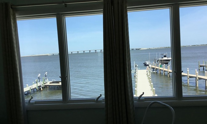 Beach Haven West House | Bay front with 120 ‘ pier for boating, swimming, crabbing . Beautiful Sunrises!