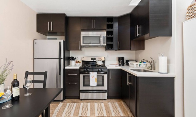 Crown Point Cottage | Bay/Ocean Paradise with AC and Private Patio