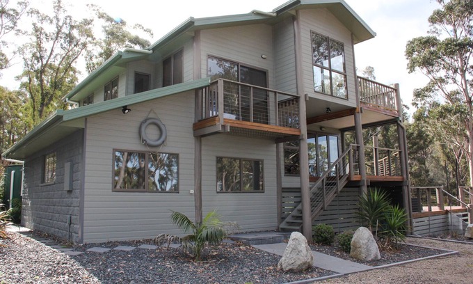Binalong Bay House | BAY OF FIRES SEACRET Beach House in private bush acreage, with ocean views
