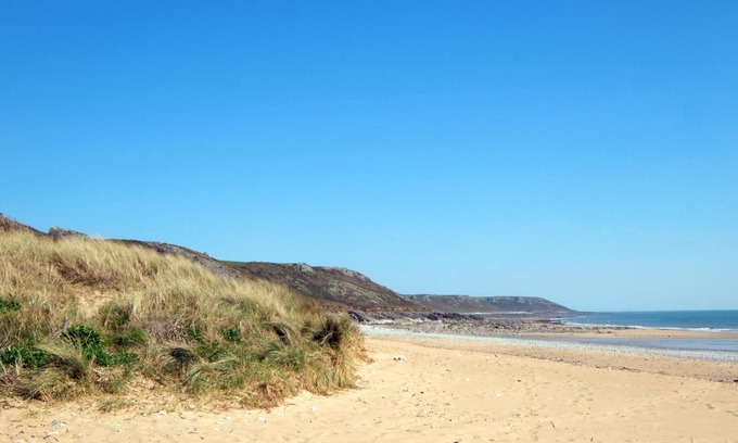 Port-Eynon Apartment | Bay View - 1 Bed Suite - Ocean Breeze - Port Eynon