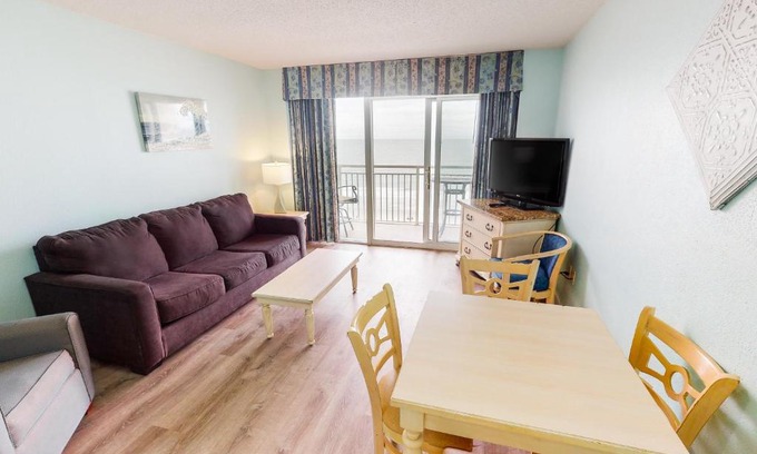 Crescent Beach Hotel | Bay Watch 834