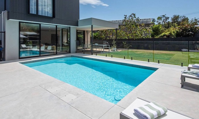Blairgowrie House | Bayleaf Beauty in Blairgowrie with pool