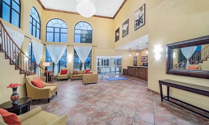 Cuero Hotel | Baymont by Wyndham Cuero