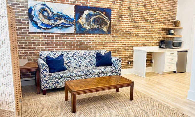 Cape Charles Condo | Bayside Getaways Oyster Oasis | Chesapeake Properties
