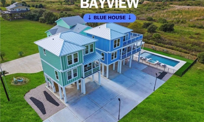 Galveston House | Bayview: Luxury Listing- Largest Pvt Pool, mini-GOLF, Sunset & Bay views