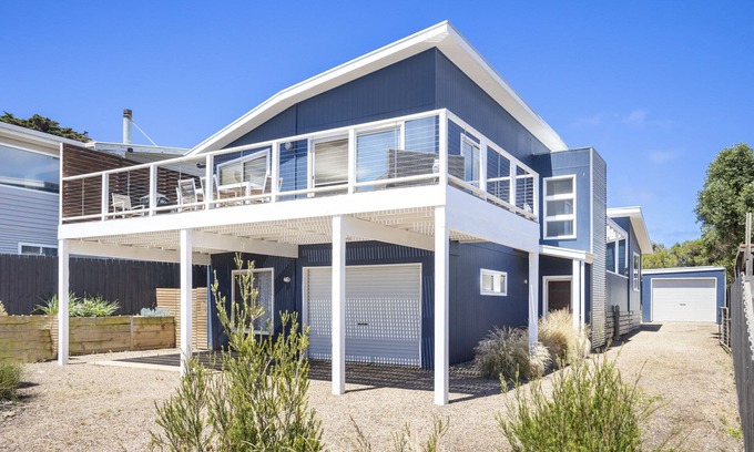 Surf Beach House | Bayview Retreat - A perfect spot for your next family beach holiday