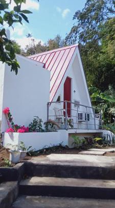 Laurel Bed & Breakfast | Baywalk Suites Batangas