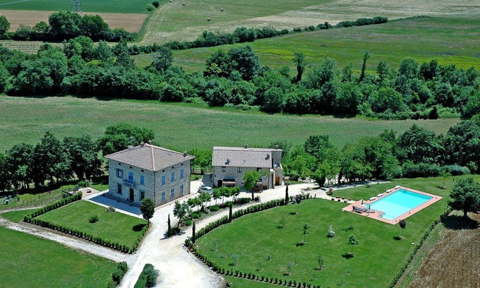 Casole d'Elsa House | Bazzani Apartment 1 in Siena