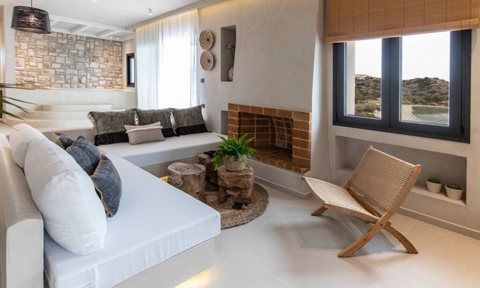 Almyros Villa | Beach Access Suites With Breakfast