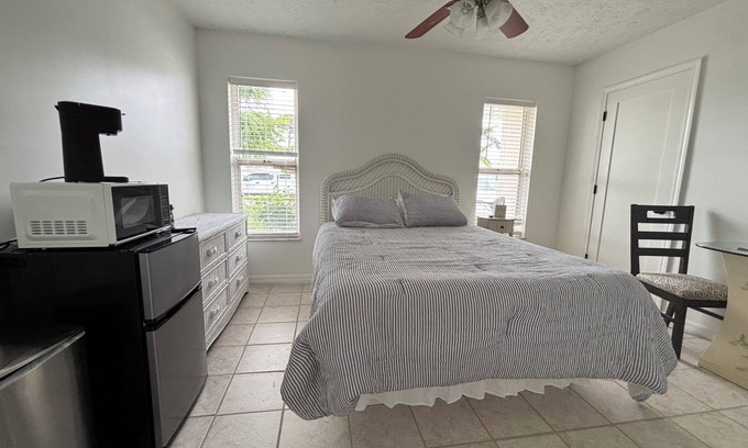 Port Saint Lucie Apartment | Beach and Mets in minutes!