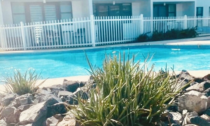 Bajura Apartment | Beach Apartment/Private beach entrance/Pool