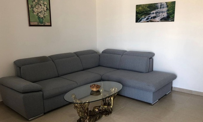 Shengjin Apartment | Beach apartment with sea views