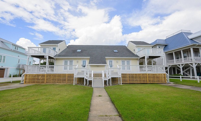 Long Bay Estates House | Beach Bliss – 6BR 2nd Row Duplex with Private Pool, Steps from the Ocean