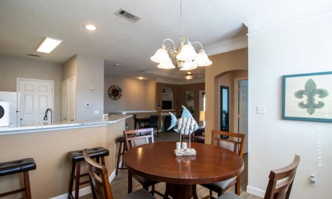 Gulfport Condo | Beach Bliss in Gulfport MS Huge 1 Bd/1 BA Steps from the Beach