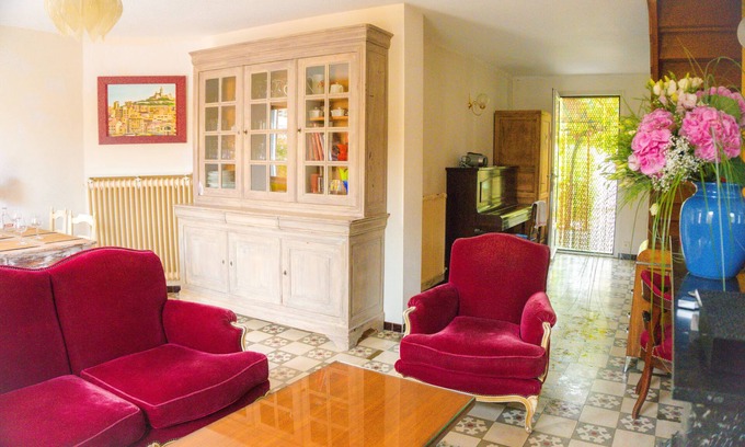 Montredon House | BEACH & CALANQUES 300yd away, COSY HOUSE 10min from the heart of Marseille, Wifi