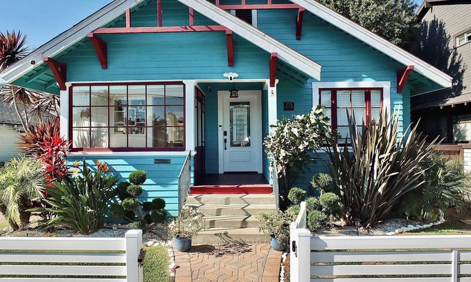 Alamitos Beach House | Beach City Craftsman - Walk to Beach