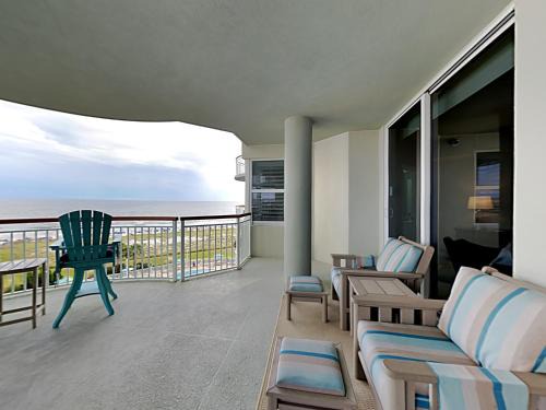 Navarre Beach Apartment | Beach Colony Resort West Navarre Beach #5B - Seashell Getaway