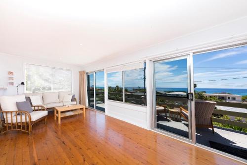 Forster House | Beach Cottage - linen not included