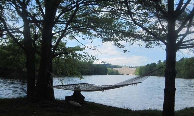 Franklin Cottage | Beach cottage on the water - private and pet friendly!