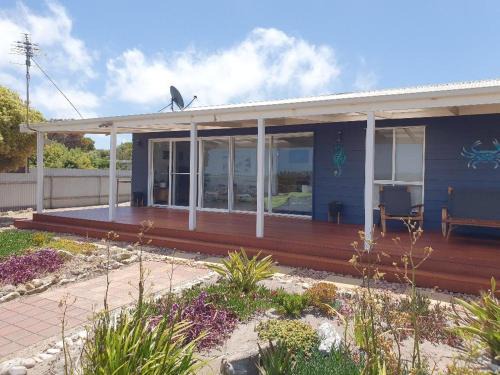 Melville House | Beach Front Blue